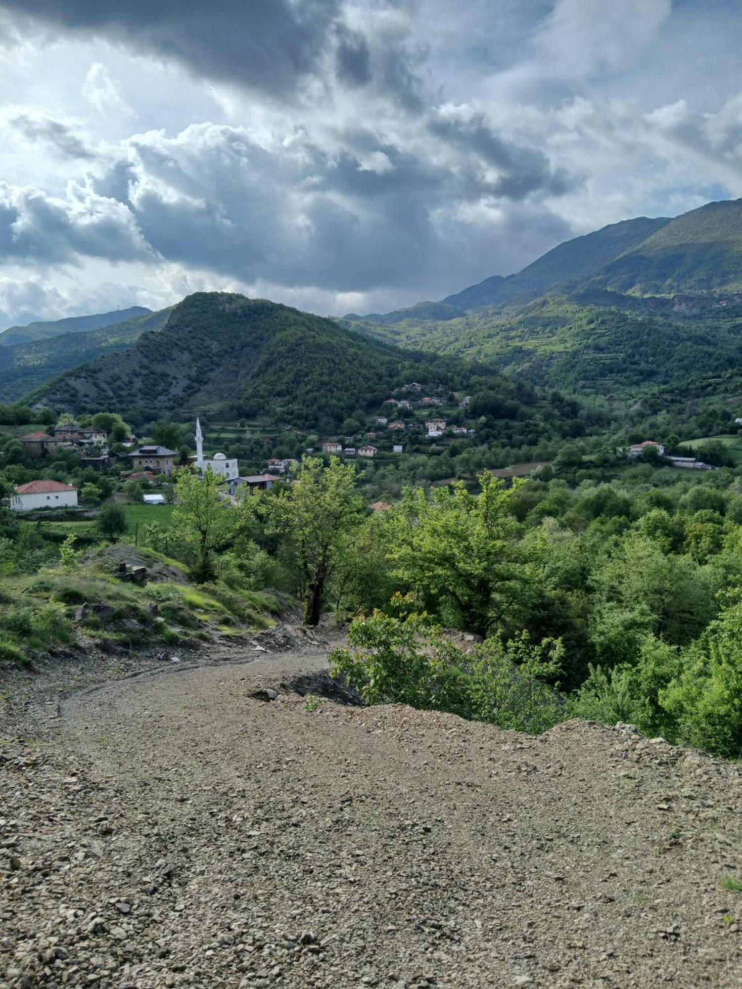 فندق Bujtina Tusha Priska e Madhe المظهر الخارجي الصورة